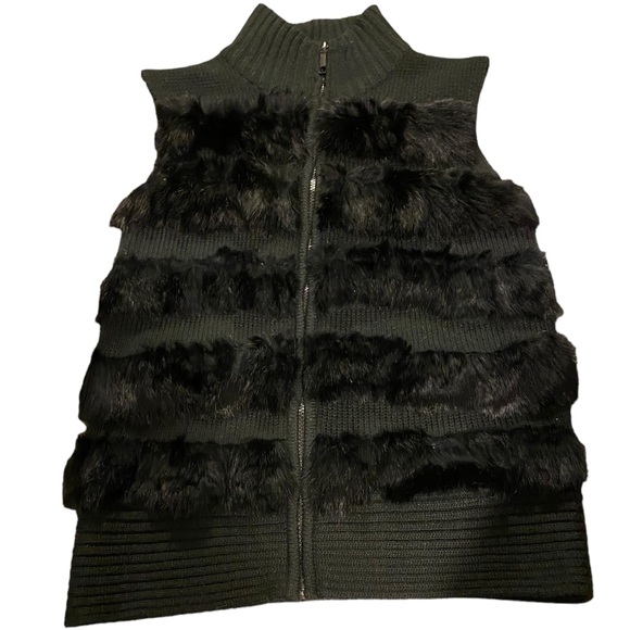 Black full zip vest with real rabbit fur - Picture 2 of 5